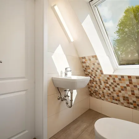 Ferienhaus Kugelhaus Chiara - Helles Naturrefugium In Kugelform Am Tollensesee *